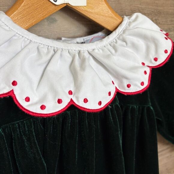 Green Velvet Holiday Dress with White Scalloped Collar & Red Accents girls 2T - Picture 5 of 9